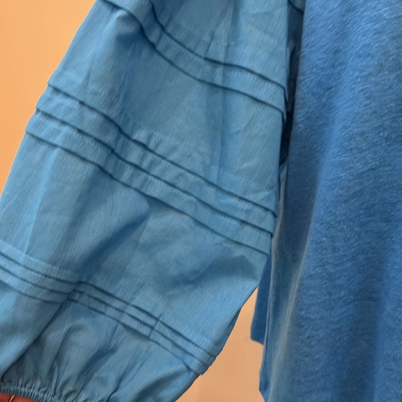 Chico’s peacock blue top with linen pleated sleeve size L ( Chico’s size 2) - Picture 2 of 8